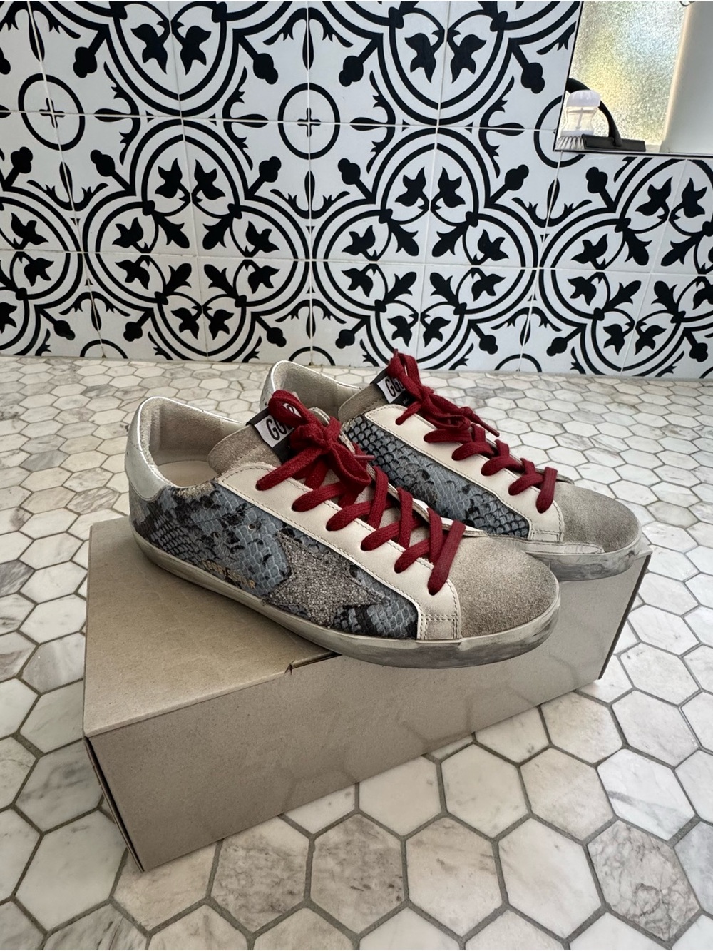 Golden Goose Women's Low-Top Sneakers Gray, Silver & Red Snake Print Silver Star
